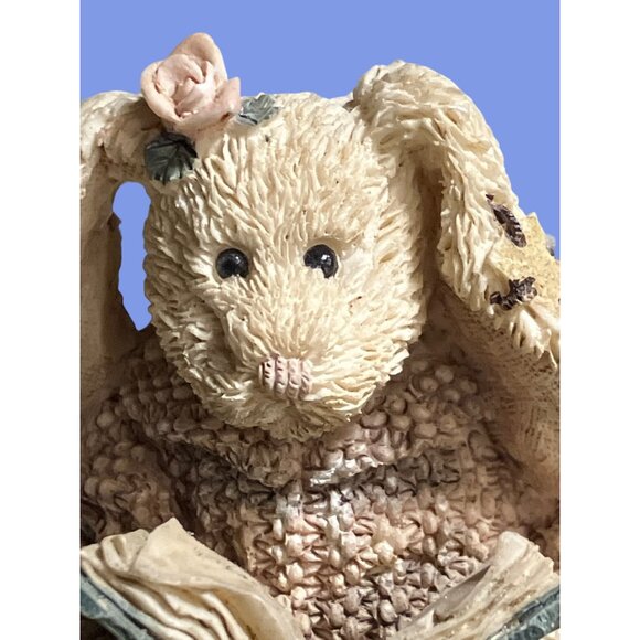 Boyds Bears & Friends Daphne The Reader Hare Rabbit Figurine - Picture 2 of 8